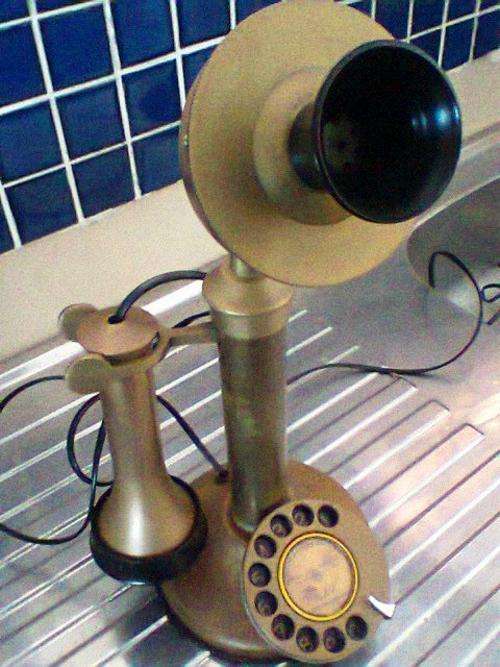 HAVE A LOOK: A VERY OLD G.E.C. Hand Held TELEPHONE in Outstanding 100% Working Condition .