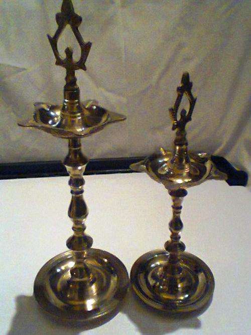 2 x Vintage Brass Incense Burners In Good Condition.