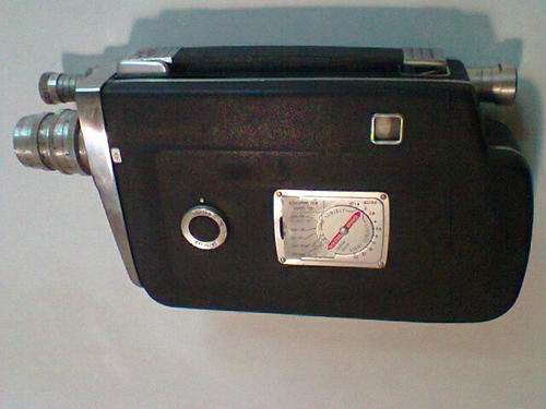 A Old Vintage CINE - KODAK K-100 Camera - 16mm Move Recorder.