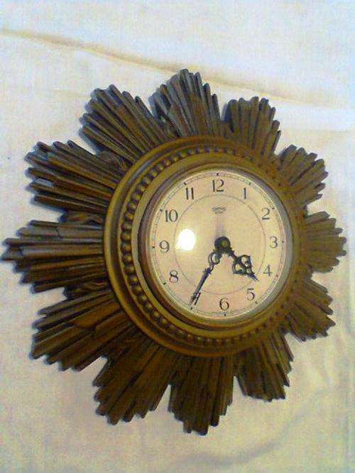 Made in Great Britain GILDED Old Vintage "Sunburst" Smiths Sectric 200/250V Self starting Wall Clock