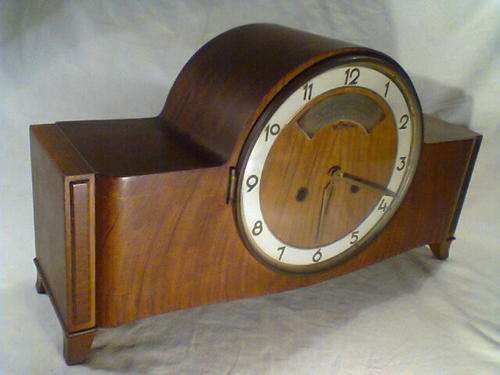 1952 Old Vintage Original "Mauthe Made in Germany" Mantel Clock in Working Condition.