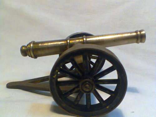 A very Heavy Brass Cannon . Ideal for display in the Man Cave.In good second hand used condition.