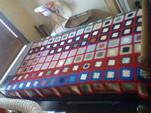 For the collector +- 100yrs from Great Granny's talented hands a Beautiful Crochet Single Bedspread