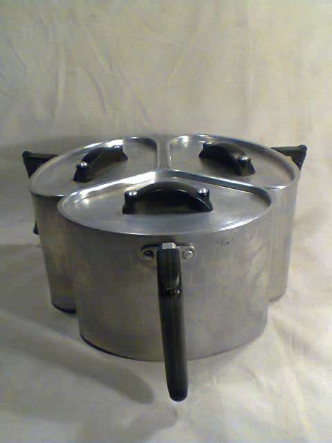 "Hart" "Hart" "Hart" For the collector. Thirty Three & a Third Pots 3 of them with lids.All in 100%.