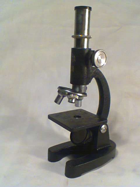 A Cast iron housing, HOC 100x200x300 Microscope.Ideal to use . In good second hand condition.