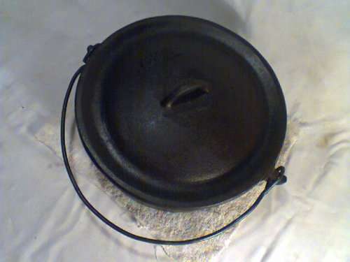 Original Falkirk No3 flat Potjie with lid & hanging handle. Ideal for camping,in good used condition