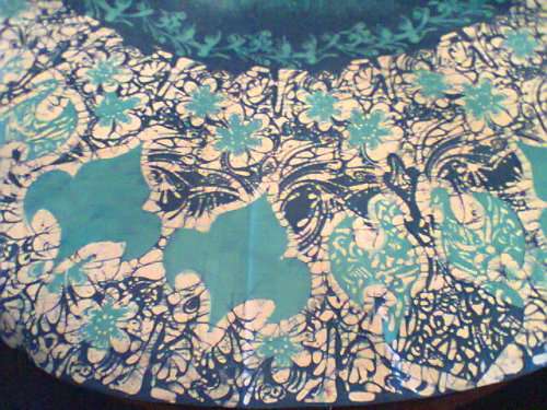 Wow ! Beautiful ! Round Blue Table Cloth for a large Table. in excellent second hand used condition.