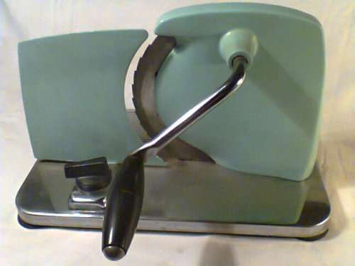 ENAMEL Scares Vintage "Pineware Stainless steel Blade" Bread cutter & in excellent used Condition