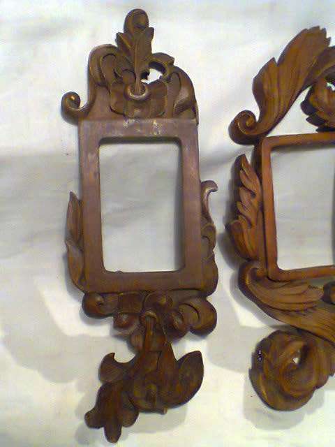 2 Collectible elegant wooden frames plus a small Oil on steel Easel.Good second hand use Condition