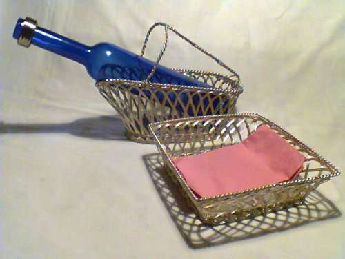 First one on Bob,silver plated WINE DRIP BIB from FRANCE in box & Silver plated bottle set for XMAS