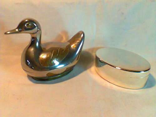 2 x Jewellery boxes,a Duck & a purple velvet lined oblong containers. In used second hand condition.
