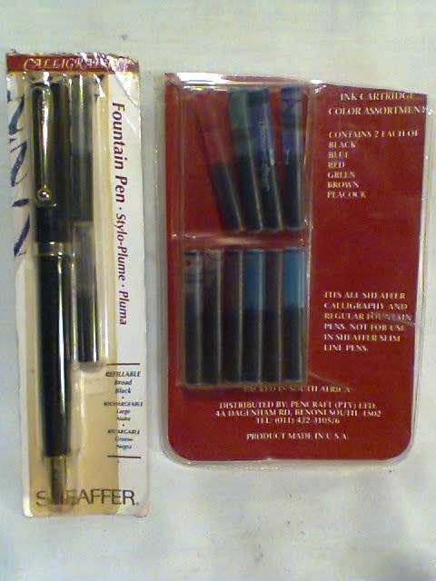 A Vintage sealed & still like new  Sheaffer Fountain Pen + two refills & a Card of 10 colour refills