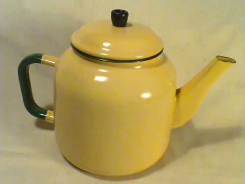 Real Old Enamel Kettle in yellow & green trim. Ideal display for older Kitchen setting.Second hand.