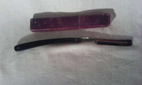 Vintage 3 travel shaving set's and a TR Cadman & son Ltd Cut Throat in Box.