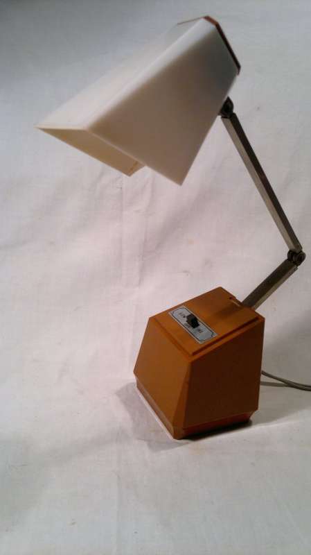 1960 Vintage extenble Reading Lamp & doubles as Night light 220 volt down to 12 volt With Low/Hi