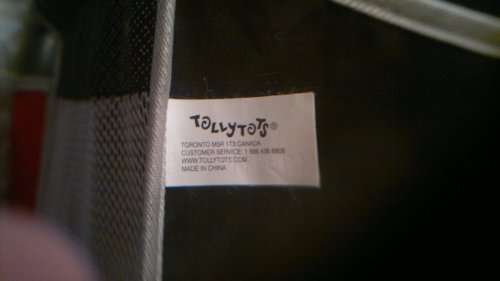 A Original old Toy Graco Camp Cot for your daughter to play with. Sold as used second hand.