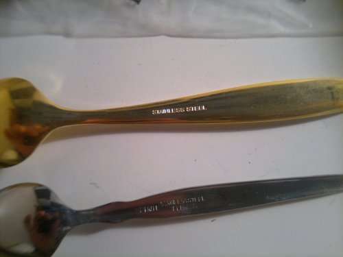 Vintage 6 x " Eetrite " spoon stainless steel 3 x Gold Stainless Steel spoons.All in good order.