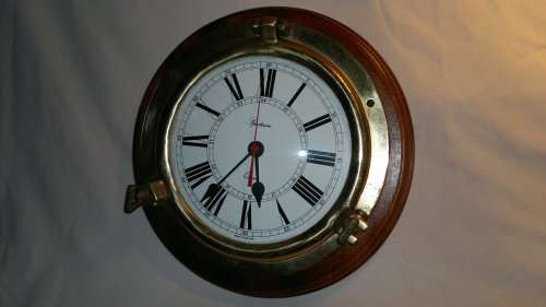 For the Man cave or collector. A Vintage Port Hole Spectrum Quartz ships wall clock.