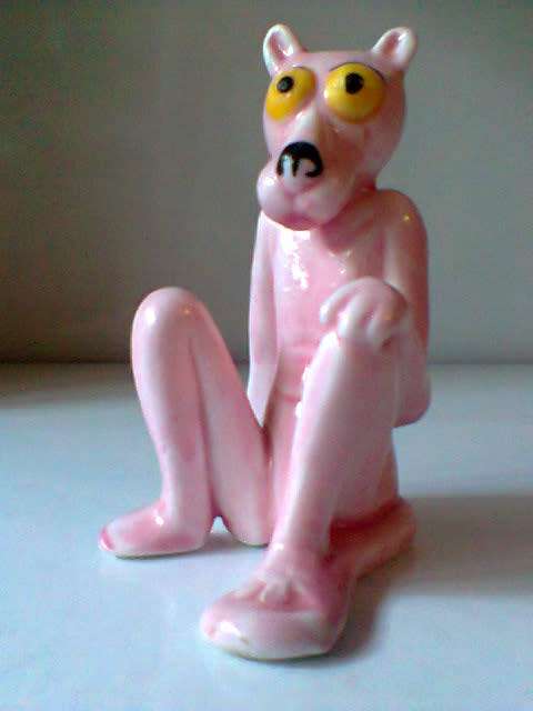 3 Collectors Items. The Pink Panther wall hanging figurines. Hand Made Buxi RSA. Ideal for display.