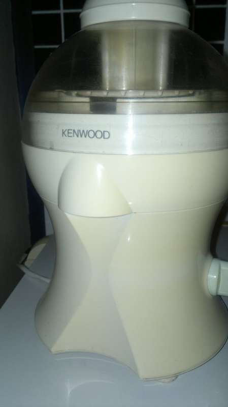 A Old but clean "Kenwood" Shredder/Juicer. Working 100%. Ideal for the kitchen. Sold as second hand.