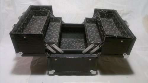 Two old vintage Jewelry Box`s with odd jewelry pieces.In fair to good condition, Sold as used s/hand