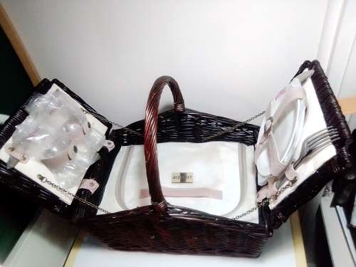 Awesome. Exclusively made for 4th Street this wicker picnic basket for that special Pick-Nick.