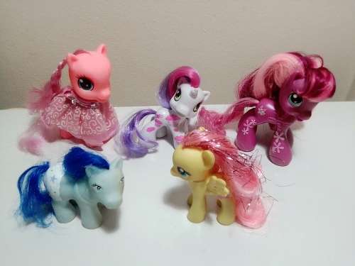 5 Turning Heads x My Little Pony`s 3 x Hasbro - Sweetie Belle and Cheerile