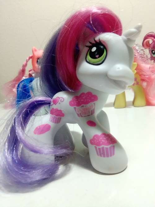 5 Turning Heads x My Little Pony`s 3 x Hasbro - Sweetie Belle and Cheerile