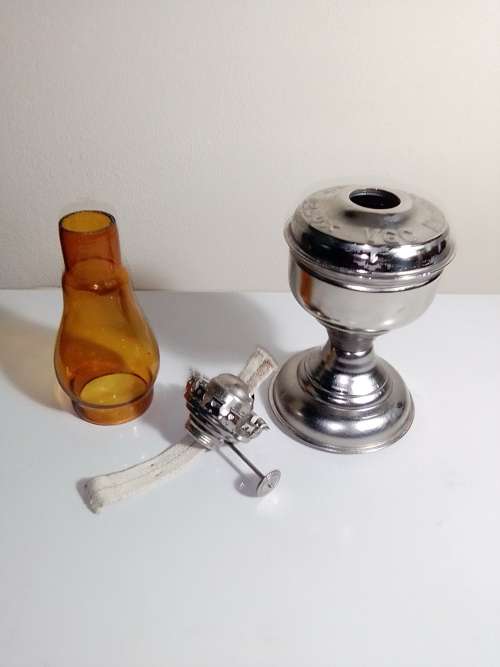 A collectors Item. A Praphbat 999 Delux small Kerosene oil lamp. 255mm Tall.