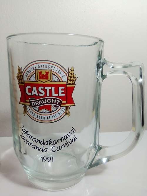 Wow Mancave, Castle branded red metal case with playing Cards in ashtray + Multi-Tool Kit + Jug's.