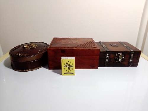 A Vintage 1980`s Jewels Premium Sumatra 28 Cigars No7 box SWISSMADE & 2 Jewlery/trinket empty boxes