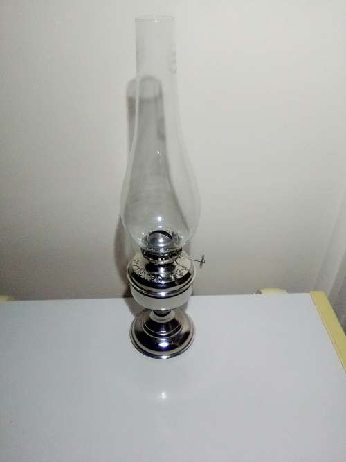 A collectors item. Praphbat 999 Kerosene Delux small oil Lamp with imported Czechoslovakian Mantel.
