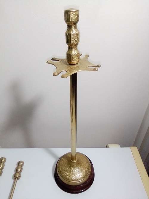 Ideal for that Rustick Fire place. Ornate & Heavy Solid Brass Fire Irons complete on matching stand.