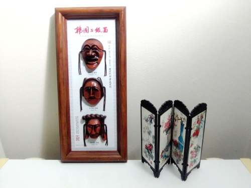 Traditional Korean 3 Mask plaque 3 Dimensional plus a Hand Puppet, 2 miniature Panel screens.