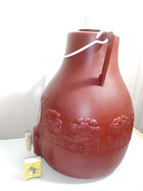 Large Keg.The story starts in 1805 when a group of Somerset farmers founded The Taunton Cider Co. UK