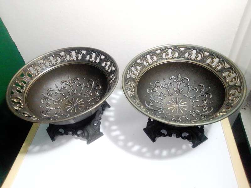 Awesome  2 x Heavy and Ornate Italian Bronz Fruit Bowls/Centerpieces  bid for one at a time.