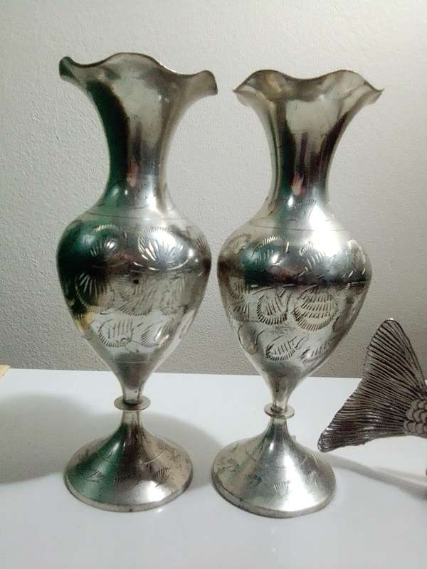 A {$250} 1960 `Modello Depositato` Fish Servette Holder made in ITALY + 2 x Indian S/Plate Vase`s
