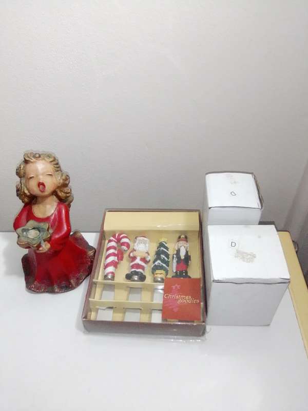 A 1966 GOEBEL W. GERMANY ANGEL pottery CANDLE HOLDER. Xmas butter Knives boxed.2 x Snow Globes.