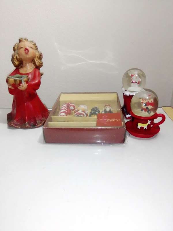 A 1966 GOEBEL W. GERMANY ANGEL pottery CANDLE HOLDER. Xmas butter Knives boxed.2 x Snow Globes.