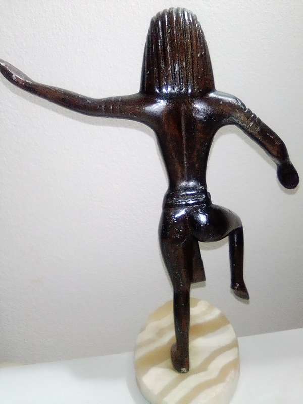 Collector Cleopatras metal vintage statue draped STRIPED HEADCLOTH OR NEMES WHICH WAS WORN BY RULERS
