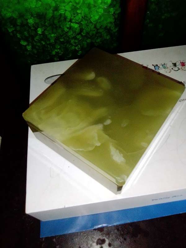 A Vintage heavy solid Onyx green Marble jewelry box hinged lid.