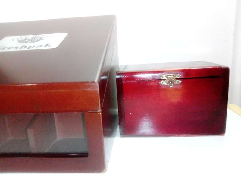 Set of 2 x Five Rose Tea containers/Holders for Tea Lovers or to display and apricate anything.