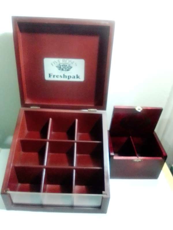 Set of 2 x Five Rose Tea containers/Holders for Tea Lovers or to display and apricate anything.
