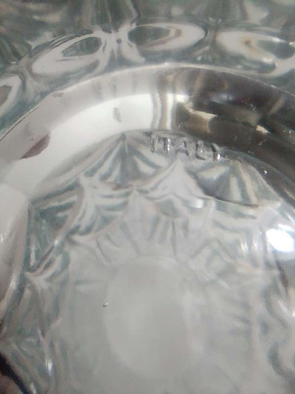 A Vintage lead glass vase stamped made in Italy in lovely condition. No chips or cracks