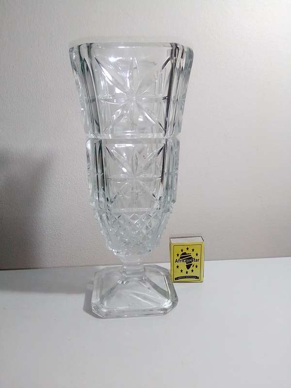 A Vintage stamped `Italy` stunning crystal glass cut vase. No chips or cracks.