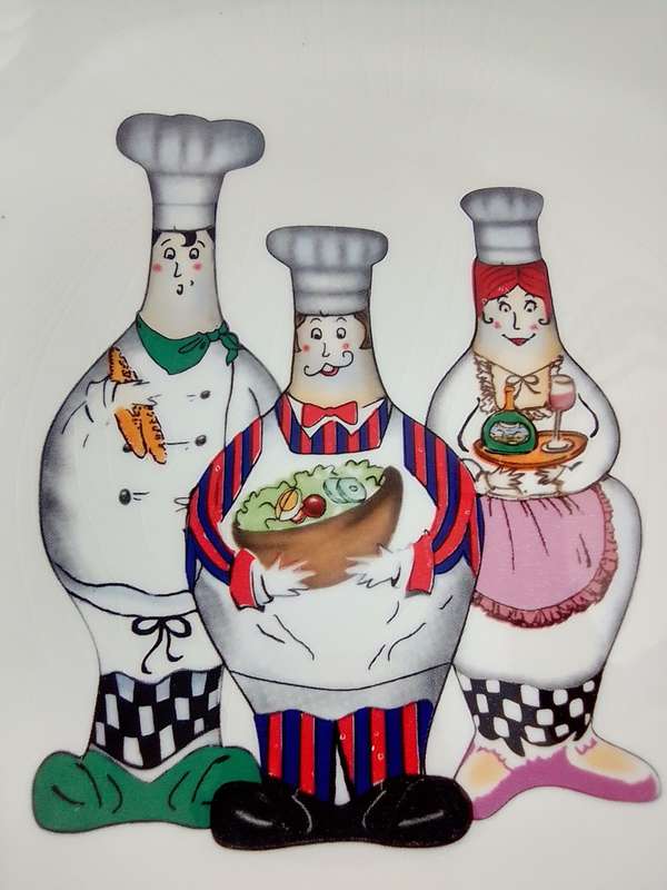 A vintage Trisa Stoneware Fat Chef bowl plus 5 matching large dinner plate`s plus a Chef timer.