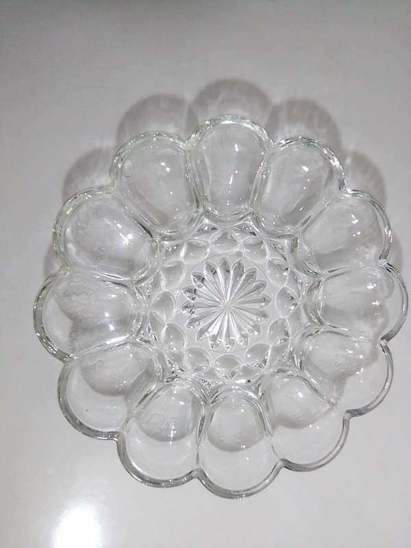 ANCHOR HOCKING Vintage FAIRFIELD HEAVY CLEAR GLASS DEVILED EGG PLATE DISH.