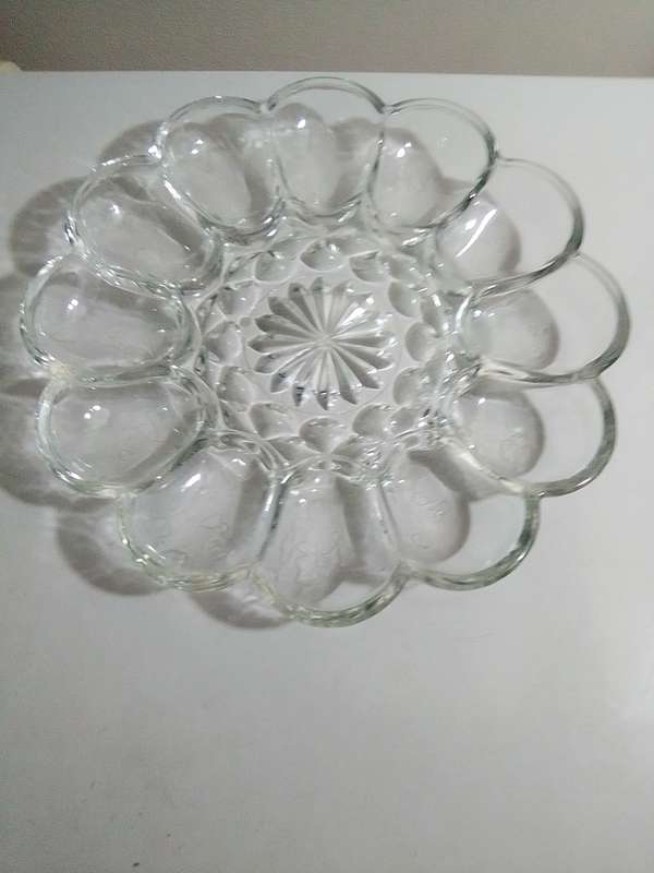 ANCHOR HOCKING Vintage FAIRFIELD HEAVY CLEAR GLASS DEVILED EGG PLATE DISH.