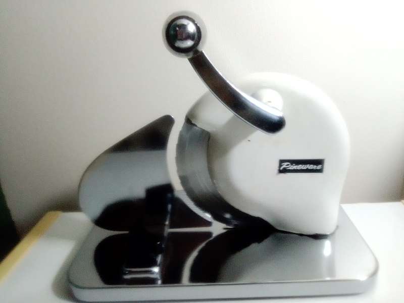Vintage stainless steel Pineware  bread/meat slicer. For that Retro Kitchen.
