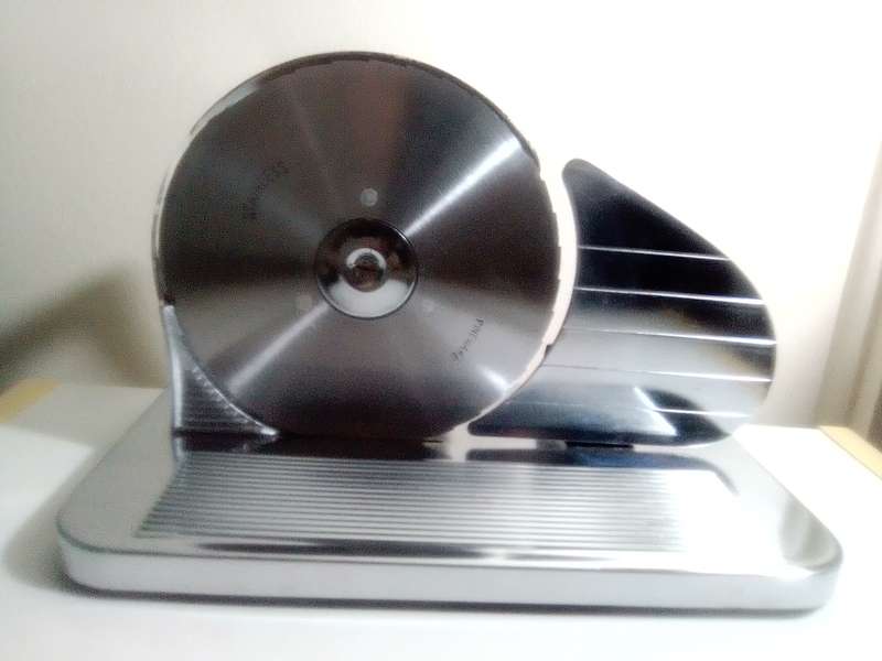Vintage stainless steel Pineware  bread/meat slicer. For that Retro Kitchen.